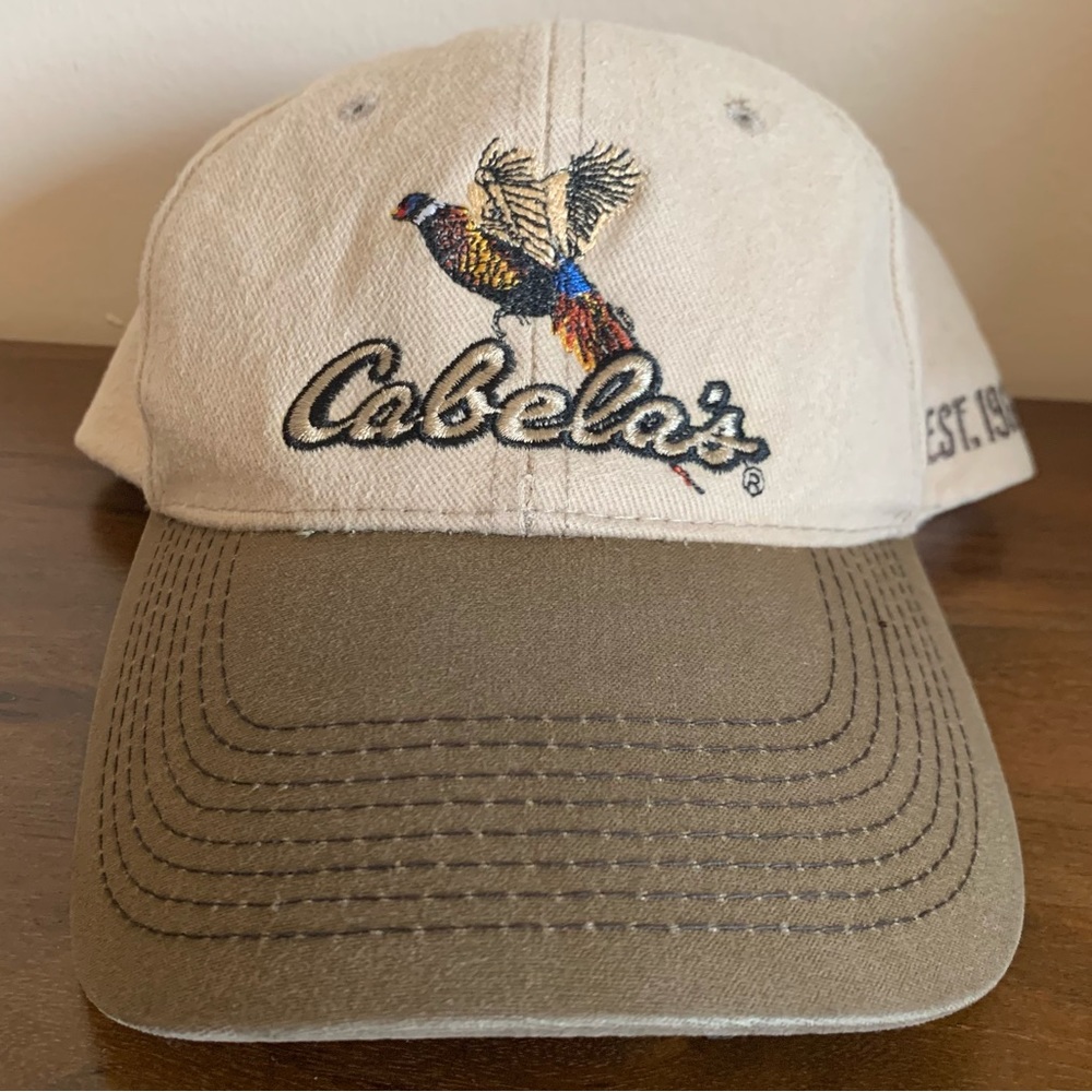Cabela’s vintage snapback hat Est. 1961